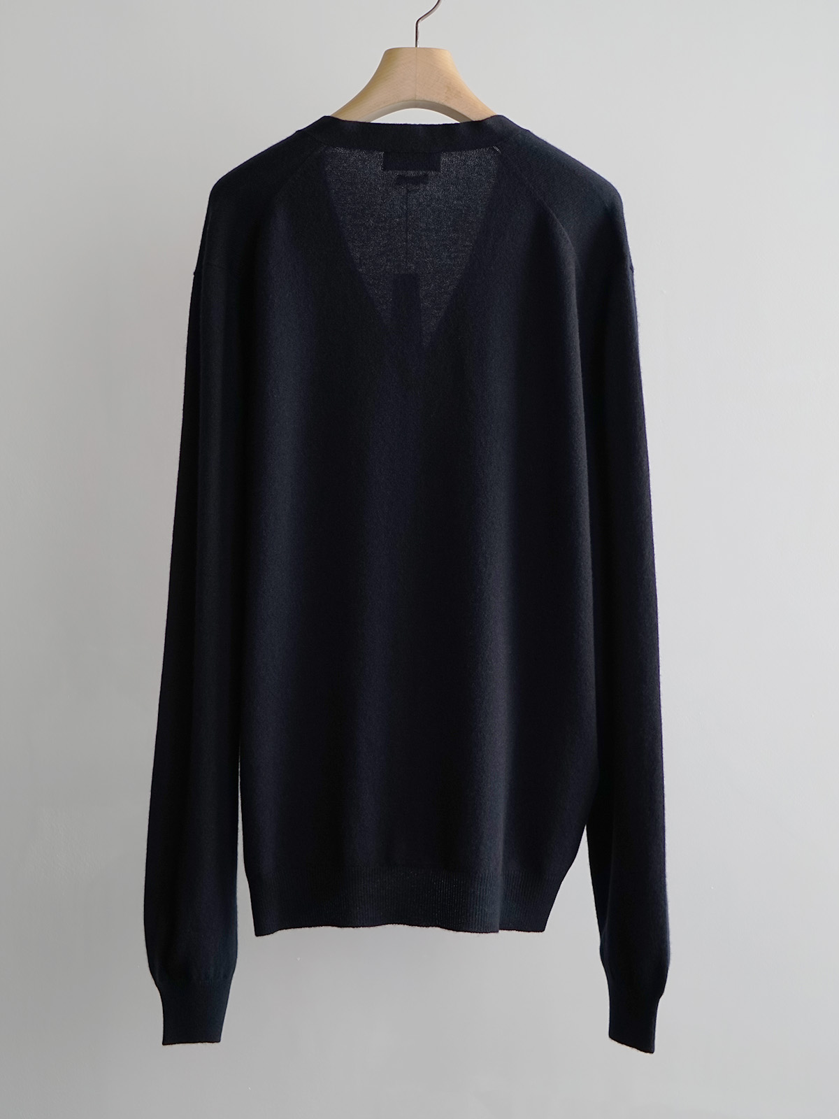 scott charters comoli vneck cardigan c4