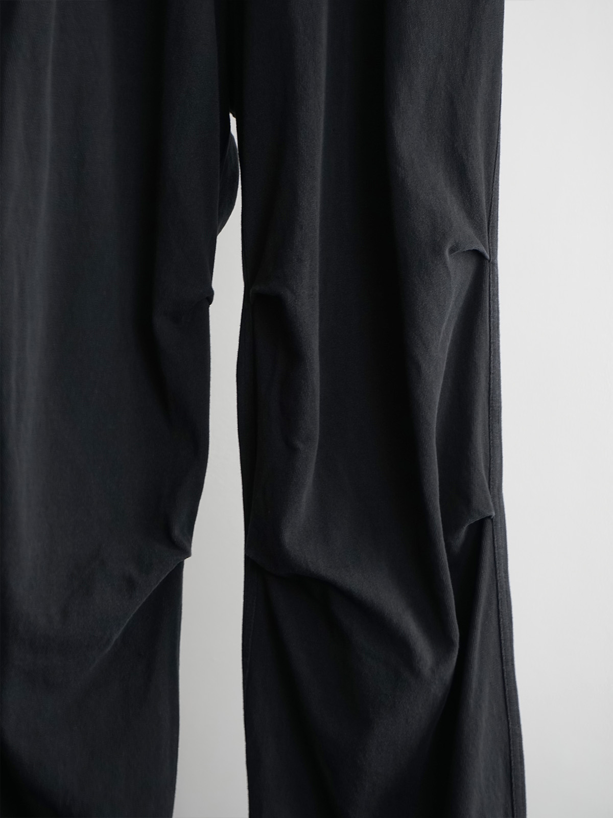 cotton jersey knee tuck pants c5